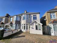 Main Photo of a 3 bedroom  Semi Detached House for sale