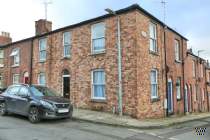 Main Photo of a 4 bedroom  Terraced House to rent