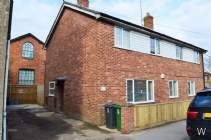 Main Photo of a 2 bedroom  Maisonette to rent