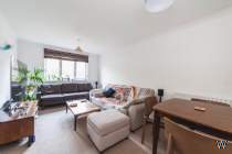 Main Photo of a 2 bedroom  Flat to rent