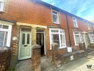 Main Photo of a 3 bedroom  Terraced House to rent