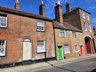 Main Photo of a 2 bedroom  Terraced House for sale