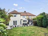 Main Photo of a 4 bedroom  Semi Detached House for sale