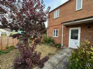 Main Photo of a 3 bedroom  End of Terrace House to rent