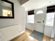 Main Photo of a 3 bedroom  End of Terrace House to rent