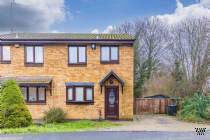 Main Photo of a 3 bedroom  Semi Detached House to rent