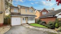 Main Photo of a 4 bedroom  Detached House for sale