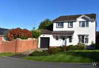 Main Photo of a 3 bedroom  Detached House for sale