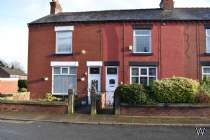 Main Photo of a 2 bedroom  Terraced House for sale