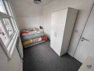 Main Photo of a 1 bedroom  House Share to rent