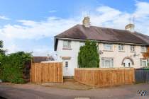 Main Photo of a 3 bedroom  End of Terrace House to rent