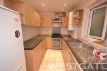 Main Photo of a 4 bedroom  Terraced House to rent