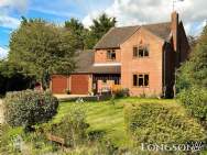 Main Photo of a 4 bedroom  Detached House for sale