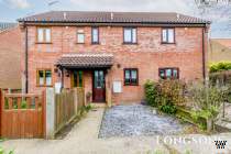 Main Photo of a 2 bedroom  Terraced House for sale