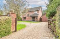 Main Photo of a 4 bedroom  Detached House for sale