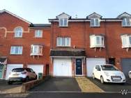 Main Photo of a 2 bedroom  Terraced House for sale