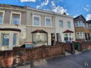 Main Photo of a 5 bedroom  Terraced House to rent