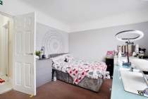 Main Photo of a 1 bedroom  Flat for sale