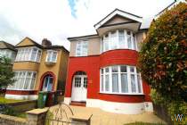 Main Photo of a 3 bedroom  Semi Detached House to rent