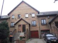 Main Photo of a 4 bedroom  Town House to rent