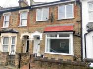 Main Photo of a 2 bedroom  Terraced House to rent