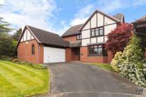 Main Photo of a 4 bedroom  Detached House for sale