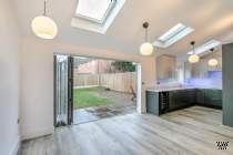 Main Photo of a 4 bedroom  Semi Detached House to rent