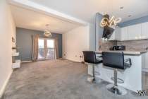 Main Photo of a 2 bedroom  Apartment for sale