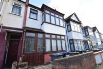 Main Photo of a 3 bedroom  Terraced House to rent