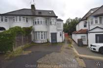 Main Photo of a 1 bedroom  Flat for sale