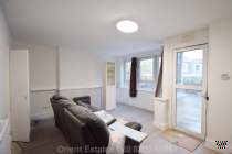 Main Photo of a 3 bedroom  Flat to rent