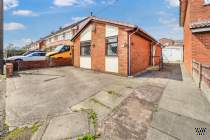 Main Photo of a 2 bedroom  Bungalow for sale