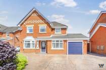 Main Photo of a 4 bedroom  Detached House for sale