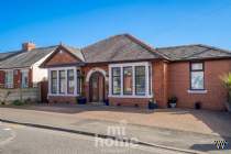 Main Photo of a 3 bedroom  Detached Bungalow for sale