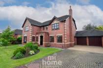 Main Photo of a 5 bedroom  Detached House for sale