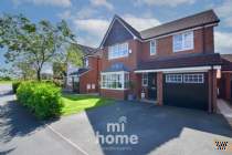 Main Photo of a 4 bedroom  Detached House for sale