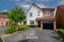 Main Photo of a 4 bedroom  Detached House for sale