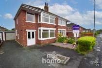 Main Photo of a 3 bedroom  Semi Detached House for sale