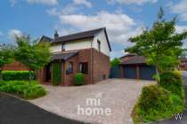 Main Photo of a 4 bedroom  Detached House for sale