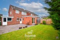 Main Photo of a 3 bedroom  Detached House for sale