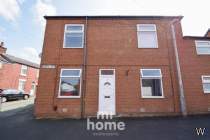 Main Photo of a 2 bedroom  End of Terrace House for sale