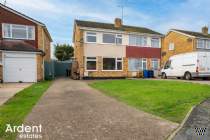 Main Photo of a 3 bedroom  Semi Detached House for sale