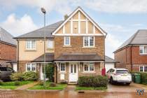 Main Photo of a 3 bedroom  Semi Detached House to rent