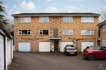 Main Photo of a 2 bedroom  Maisonette to rent