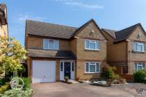 Main Photo of a 4 bedroom  Detached House for sale