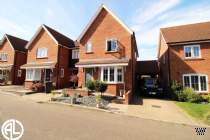 Main Photo of a 3 bedroom  Link Detached House for sale