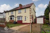 Main Photo of a 6 bedroom  Semi Detached House for sale