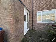 Main Photo of a 3 bedroom  Semi Detached House to rent