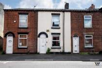 Main Photo of a 2 bedroom  Terraced House to rent