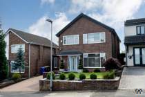 Main Photo of a 4 bedroom  Detached House for sale